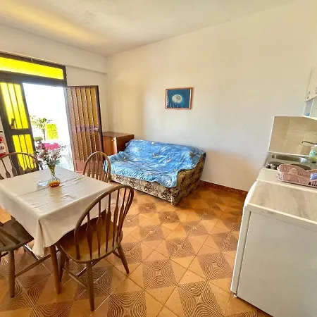 Luky Apartment *
