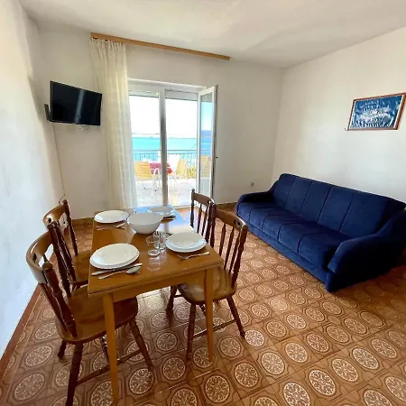 Luky Apartmán
