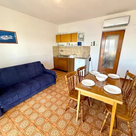 Apartment Luky