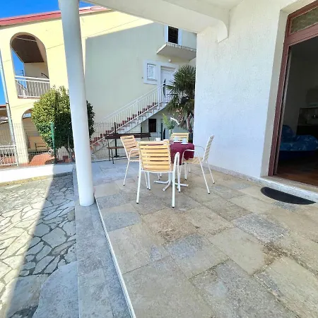 Luky Apartmán Dramalj